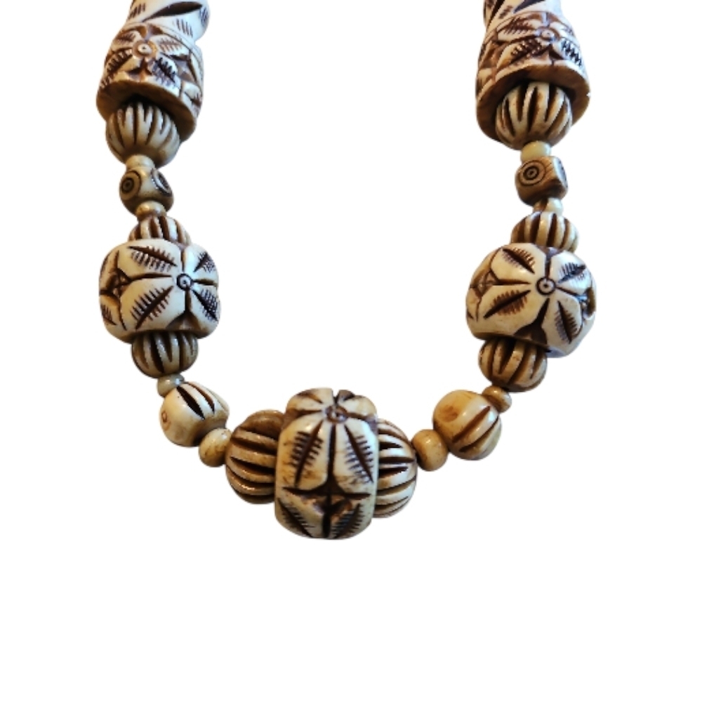 Vintage Carved Bone Necklace - Picture 3 of 5
